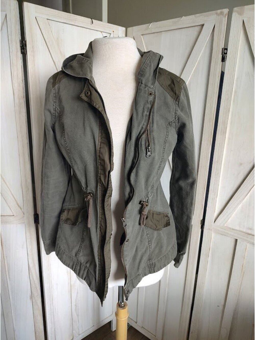 American Rag Olive Green Utility Jacket with Hood, Size Small #Rugged #Outdoor